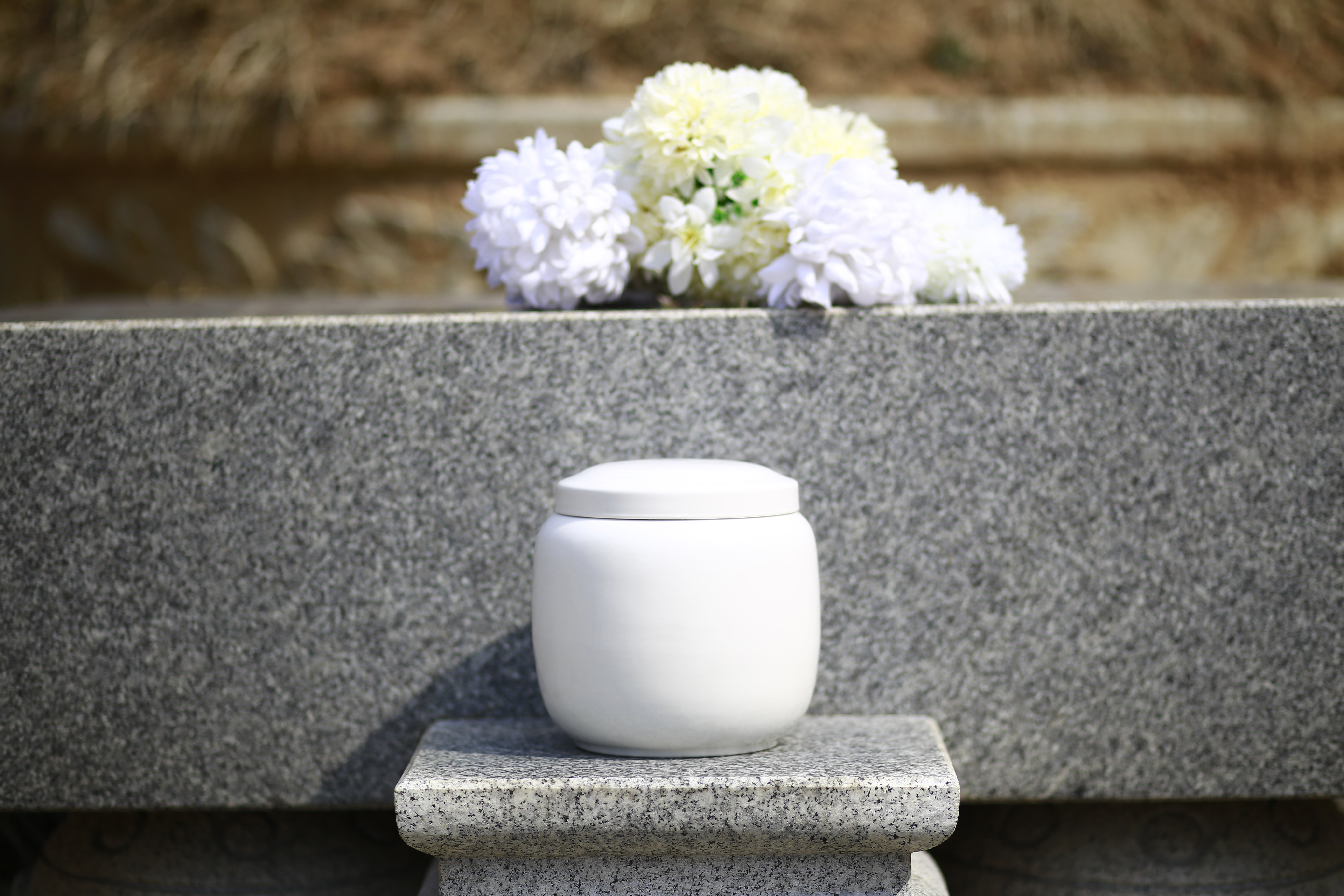 가족과 지인의 배웅 – 이길수 님 장례 현장